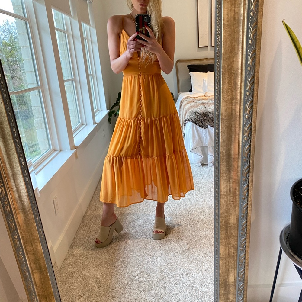 Lulus yellow maxi dress, size S, worn once